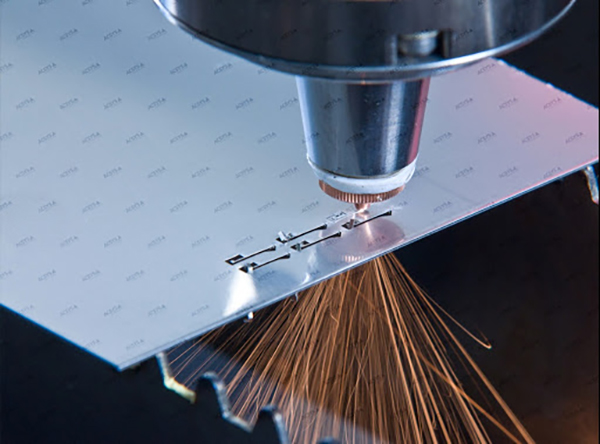Công nghệ cắt Laser là một công nghệ cắt tiên tiến nhất hiện nay, sử dụng các tia laser để cắt và khắc vật liệu bằng nhiều nguồn năng lượng khác nhau