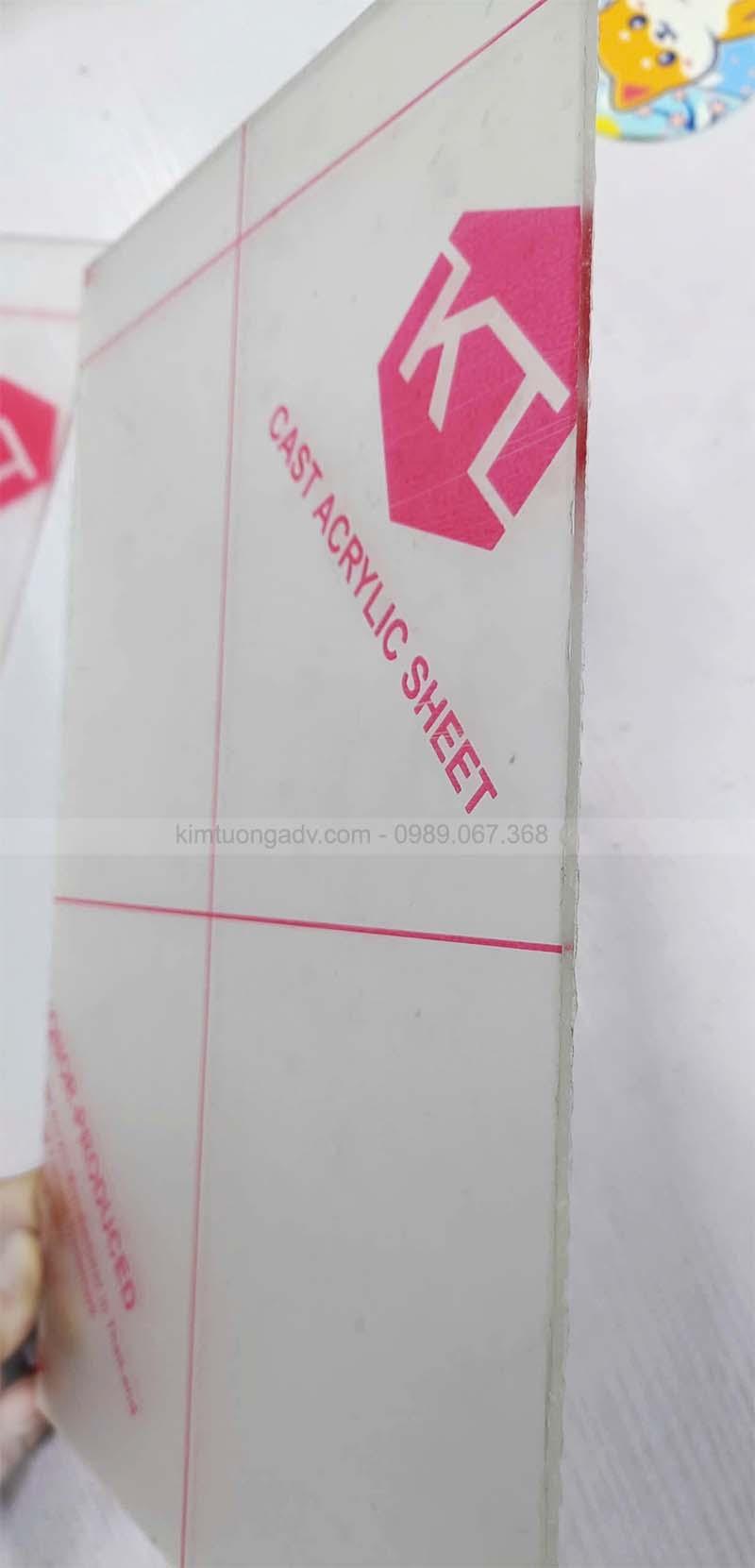 mica-chu-do-kimtuongadv-1