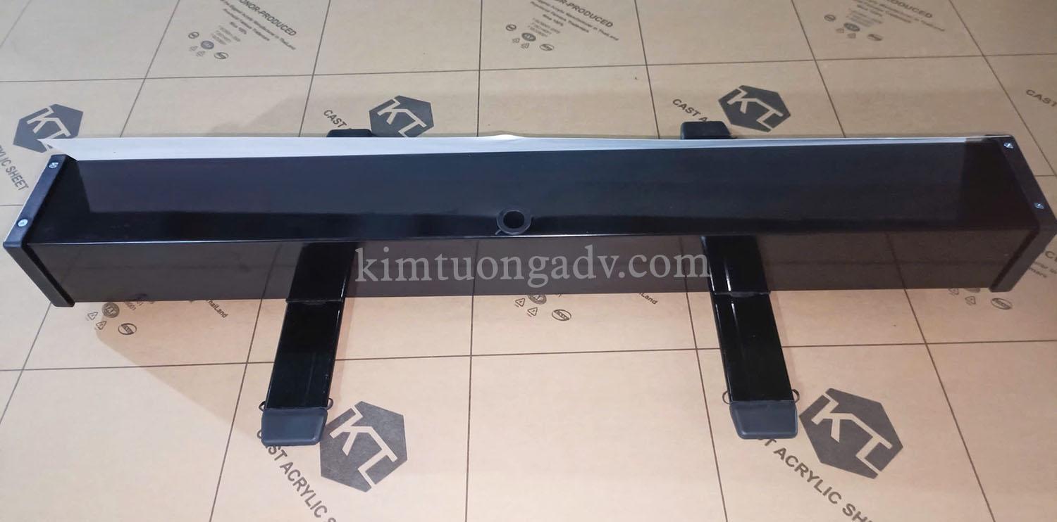 Standee cuộn khung sắt màu đen cao cấp Kim Tương 6